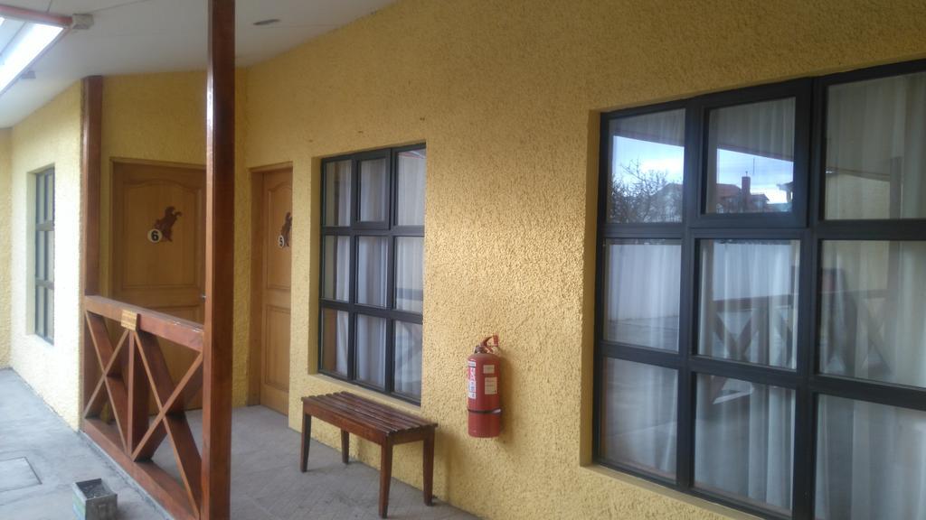 Hostal Loreto Belen Puerto Natales Exterior photo